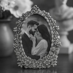 DECORATIVE PHOTO FRAME