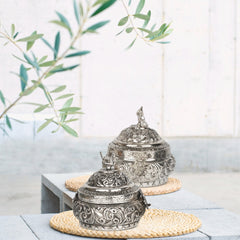 FINE CARVED PEACOCK ORNAMENTAL BOWL WITH LID (SINGLE PIECE)