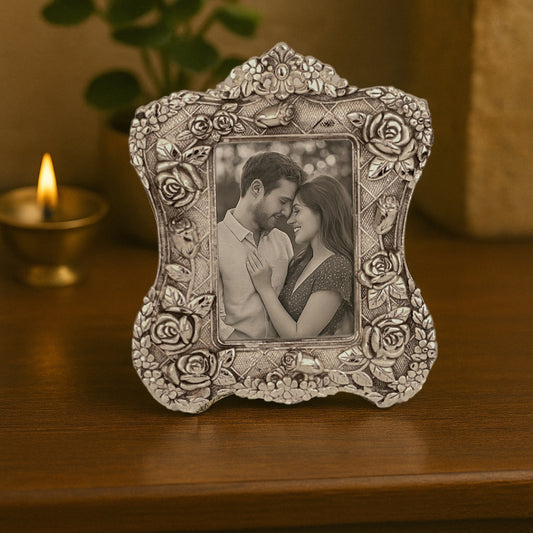 Rectangular photo frame with rose colour and carving