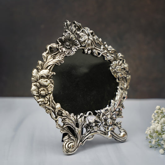 Oval photo frame with stones Style carving