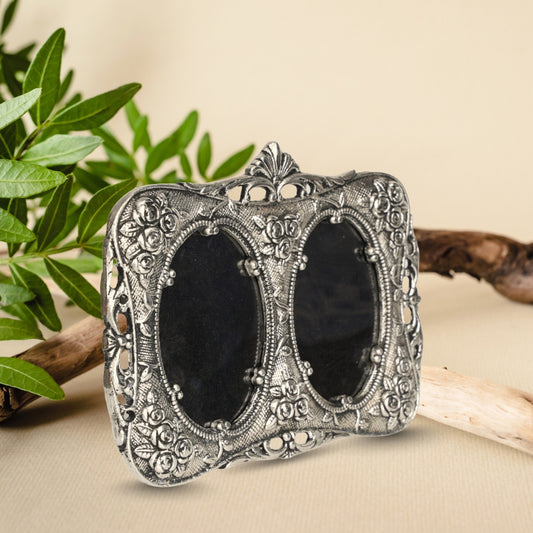 Photo frame with rose carving
