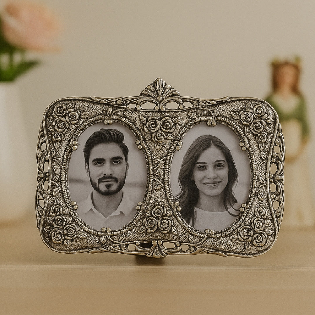 PHOTO FRAME WITH ROSE CARVING