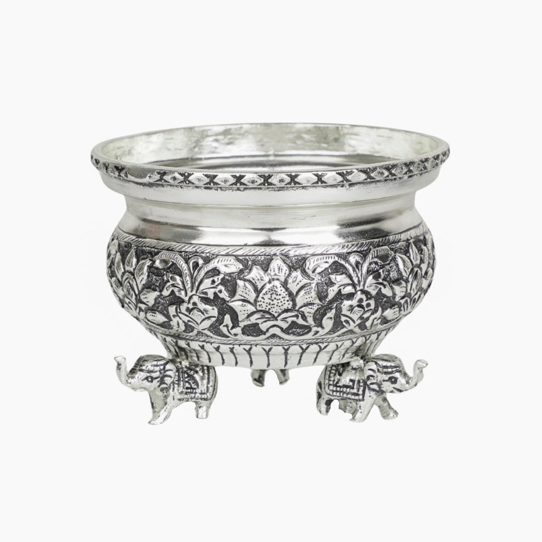 FINE CARVED BOWL WITH 3  ELEPHANT LEGS STAND