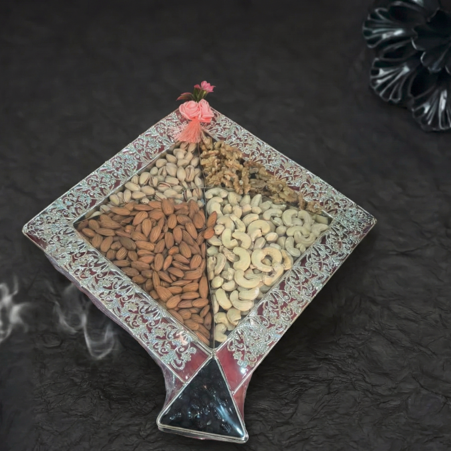 Sankranti Special: Royal Kite Dry Fruit Tray